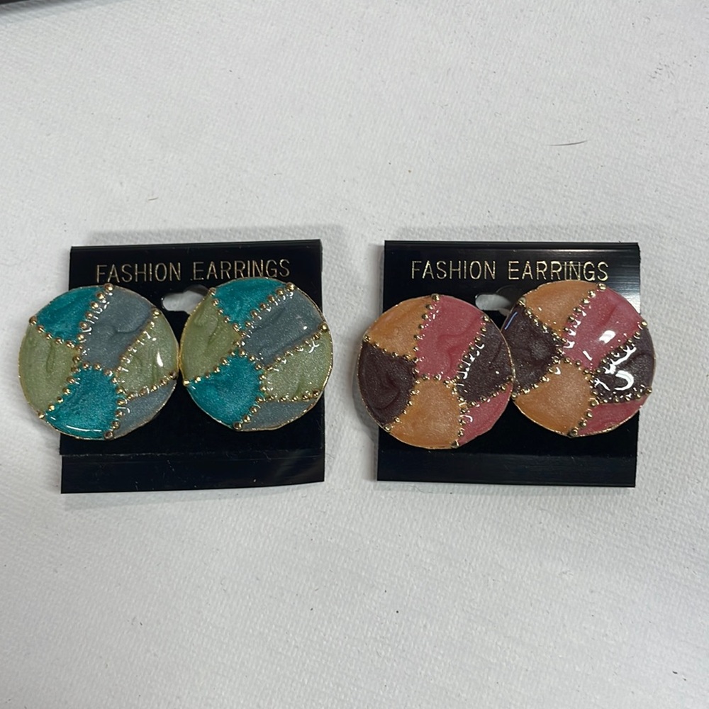 Colorful clip on earrings (2 pairs)